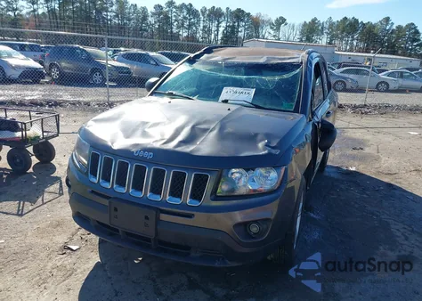2016 Jeep Compass Sport z USA, uszkodzony, nr VIN 1C4NJCBA3GD611508